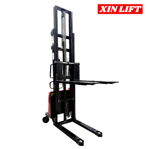 Apilador Semi Eléctrico Xin Lift  3.5 metros 1500 kilos / Base Angosta